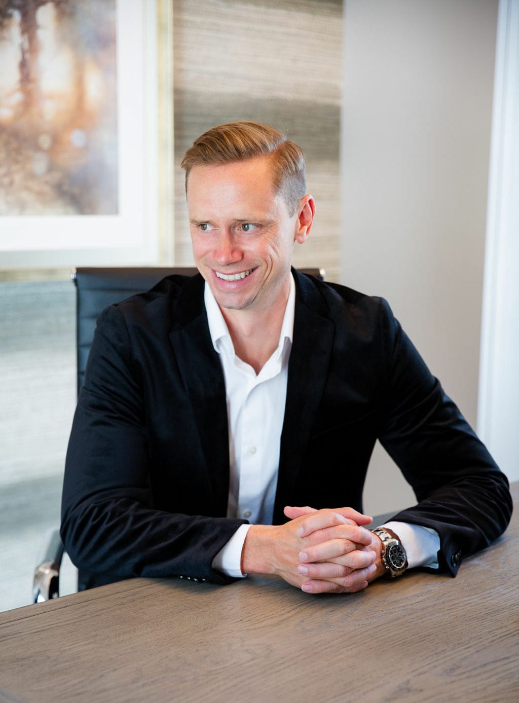 Portrait of Tim Vipond